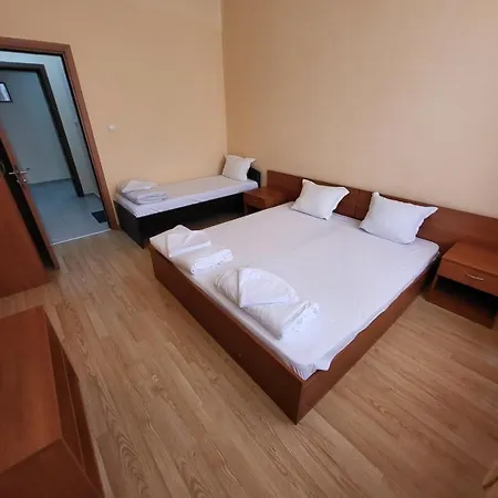 Provans Famili Hotel Letnitsa