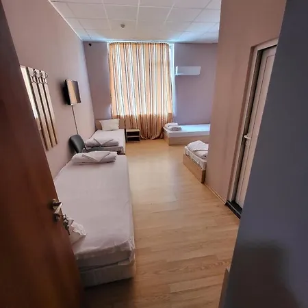 Provans Famili Letnitsa