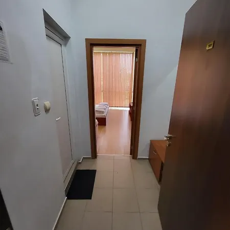 Отель Provans Famili Letnitsa