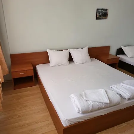 Отель Provans Famili 3*