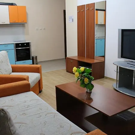 Provans Famili Letnitsa